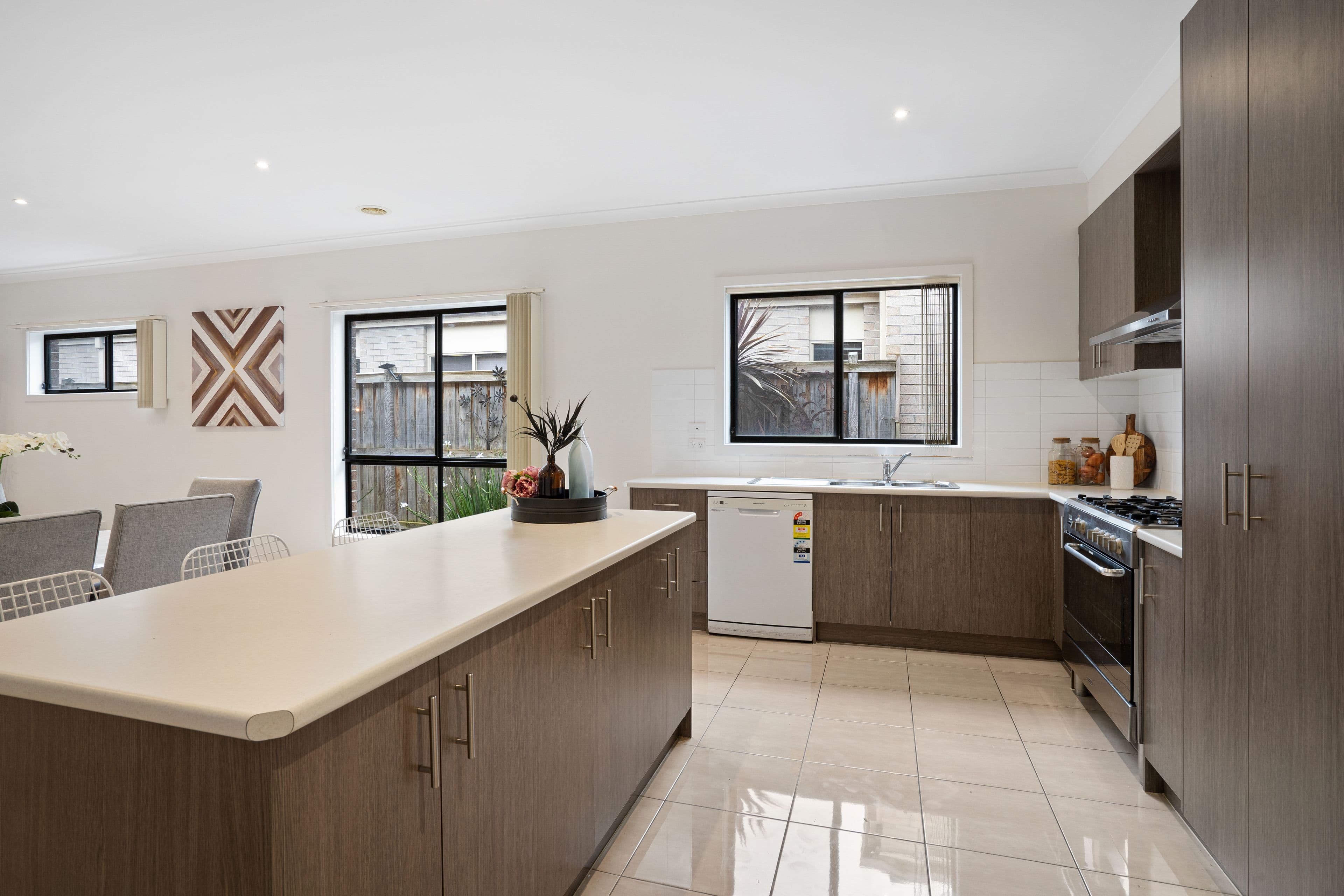 9 Siena Drive, Mernda VIC 3754, Mernda - Thumbnail 2