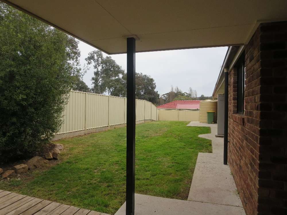 1 St Levans Place, LAVINGTON NSW 2641, Lavington - Thumbnail 8
