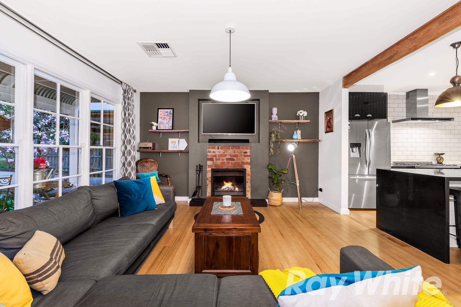 11 RUSHWORTH Street, Watsonia VIC 3087, Watsonia - Thumbnail 4