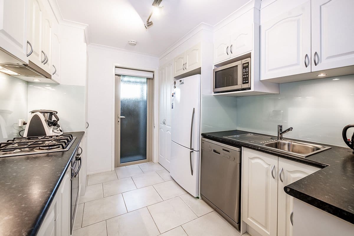 4 Hazlitt Court, Cranbourne VIC 3977, Cranbourne - Thumbnail 2