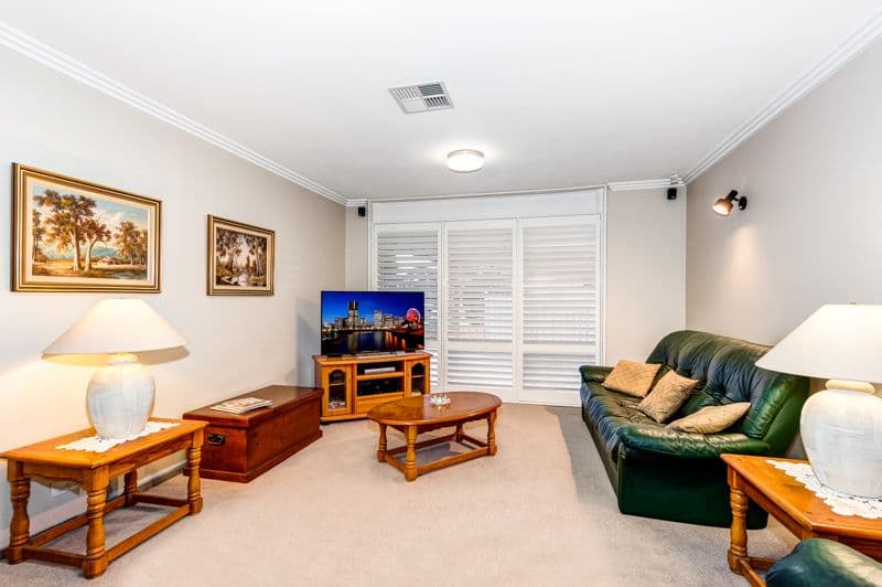 2 Elliott Avenue, East Ryde NSW 2113, East Ryde - Thumbnail 3