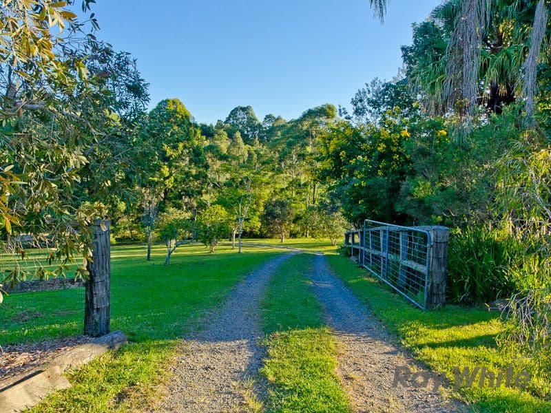 17 Highcrest Street, Ocean View QLD 4521, Ocean View - Thumbnail 2