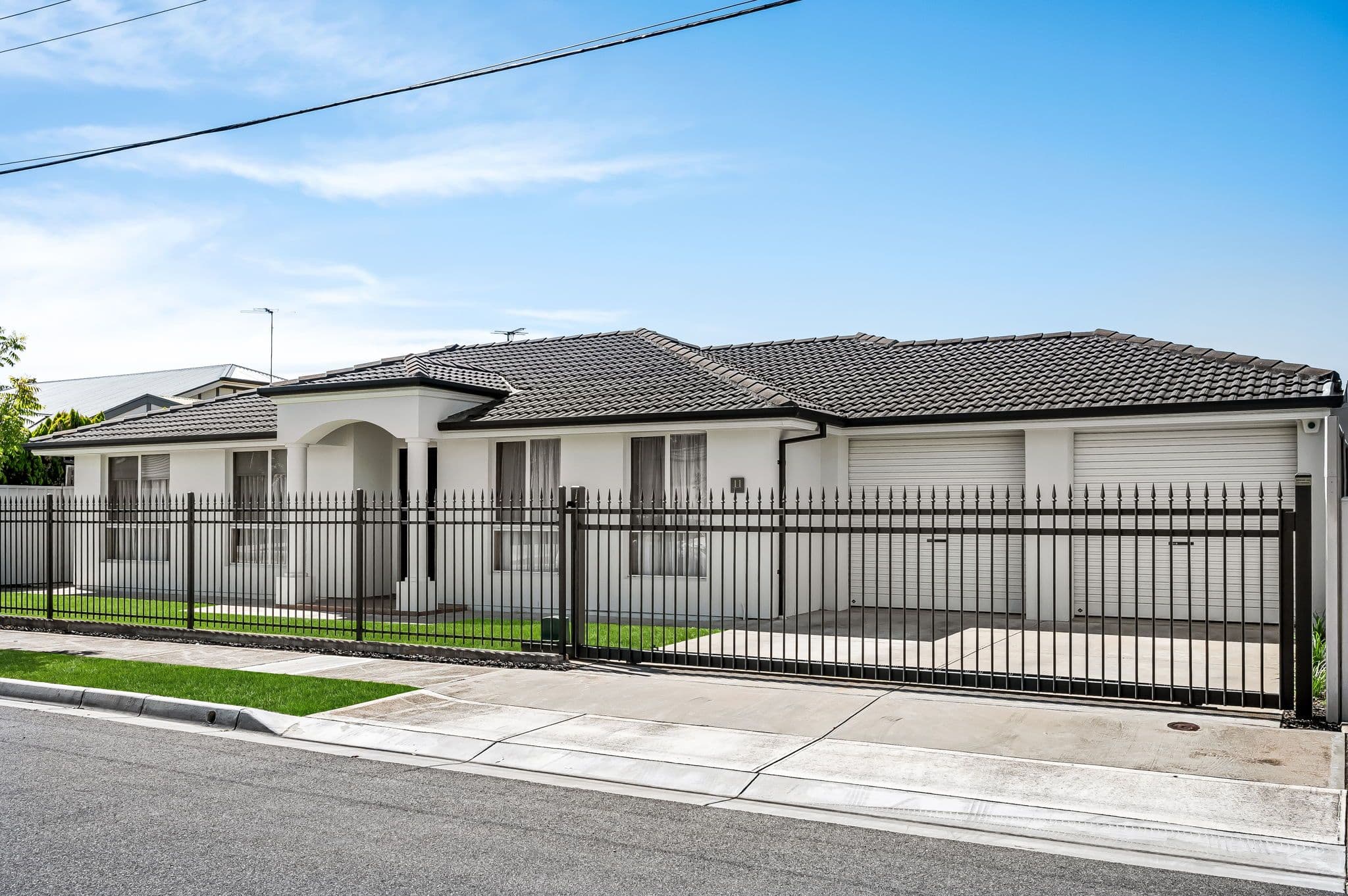 11 Ayr Avenue, Seaton SA 5023, Seaton - Thumbnail 2