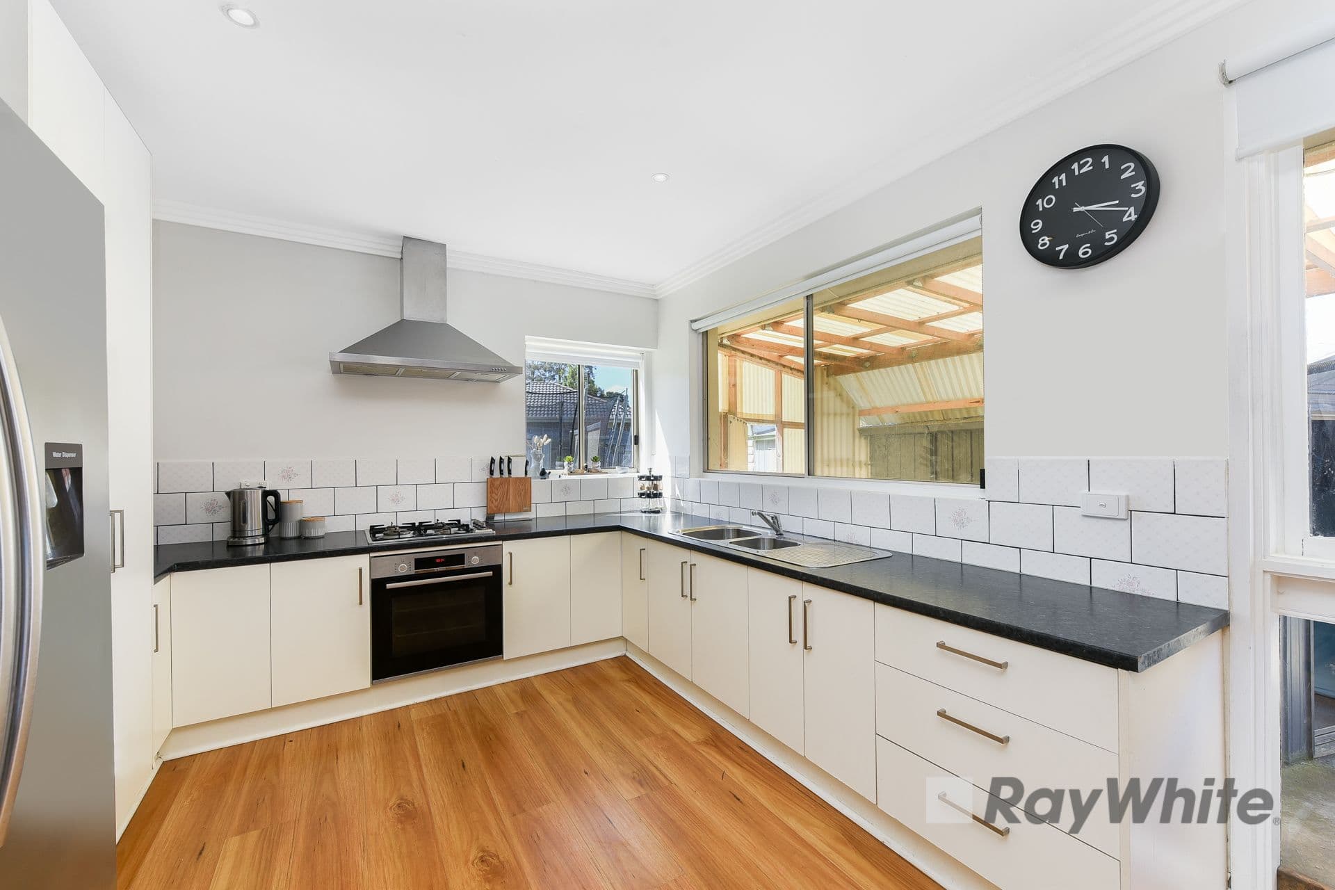 13 Clangula Court, Endeavour Hills VIC 3802, Endeavour Hills - Thumbnail 4