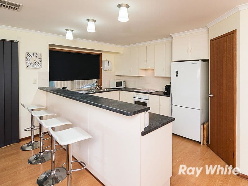 6 Montrose Avenue, Strathalbyn SA 5255, Strathalbyn - Thumbnail 2