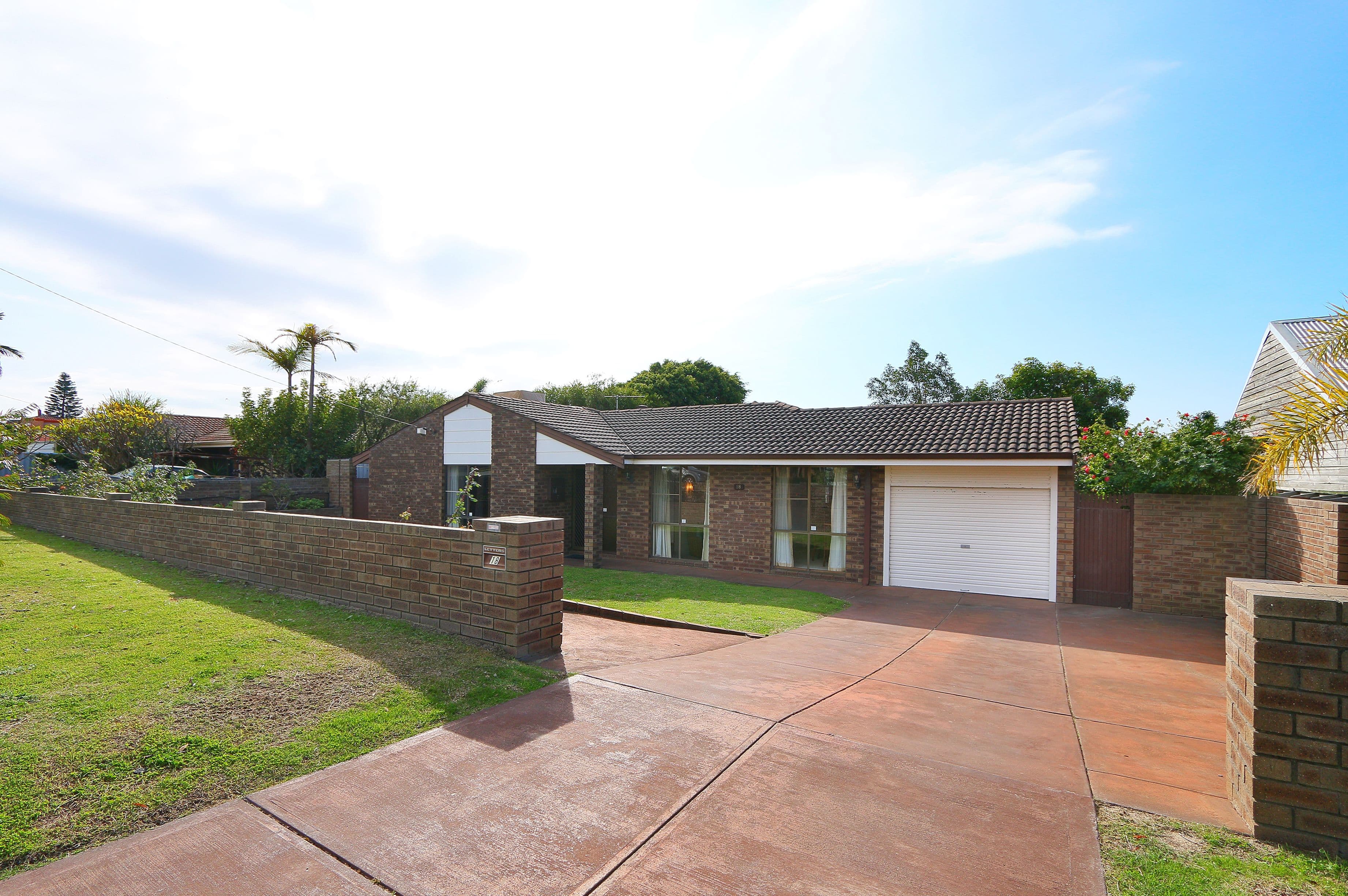 18 Mckenzie Road, Samson WA 6163, Samson - Image 1