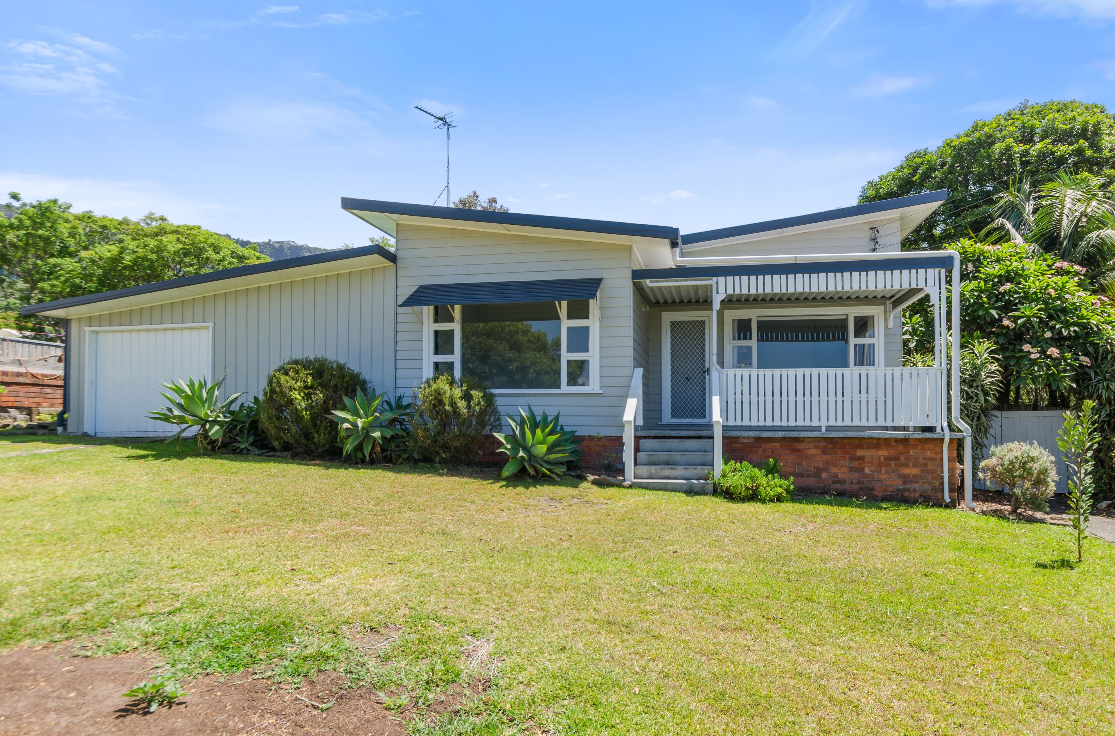 17 Seaview Terrace, Thirroul - Image 1