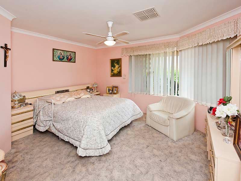 26 Coronata Drive, WARNBRO WA 6169, Warnbro - Thumbnail 5