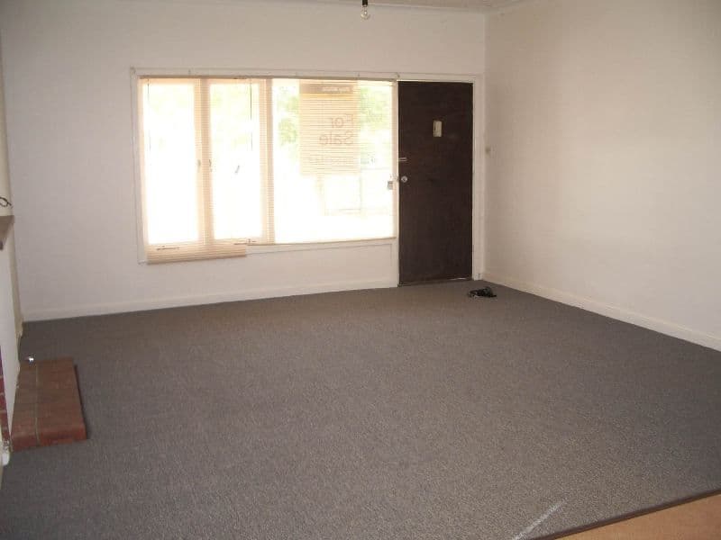 6  Lenane Street, MOORA WA 6510, Moora - Thumbnail 4