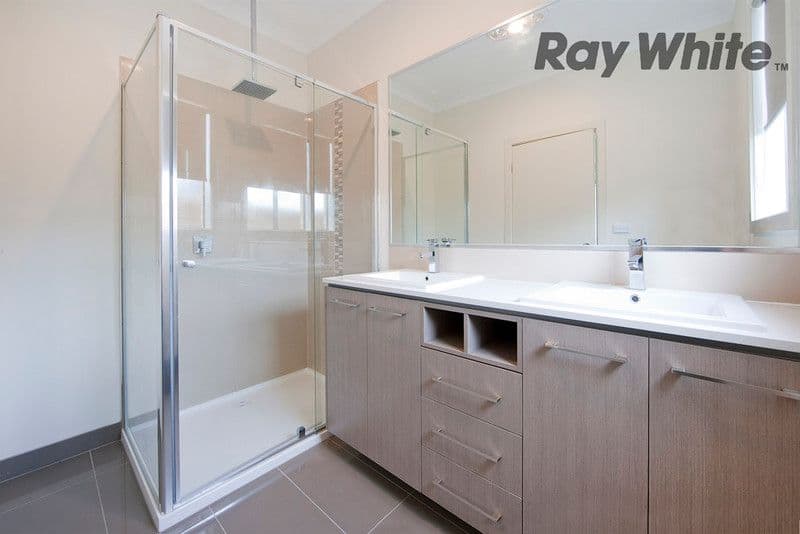 25  Boathaven Road, POINT COOK VIC 3030, Point Cook - Thumbnail 4