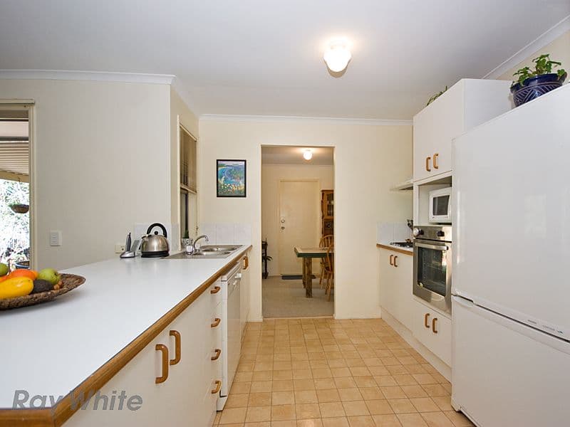 27 Ponderosa Place, FOREST LAKE QLD 4078, Forest Lake - Thumbnail 2