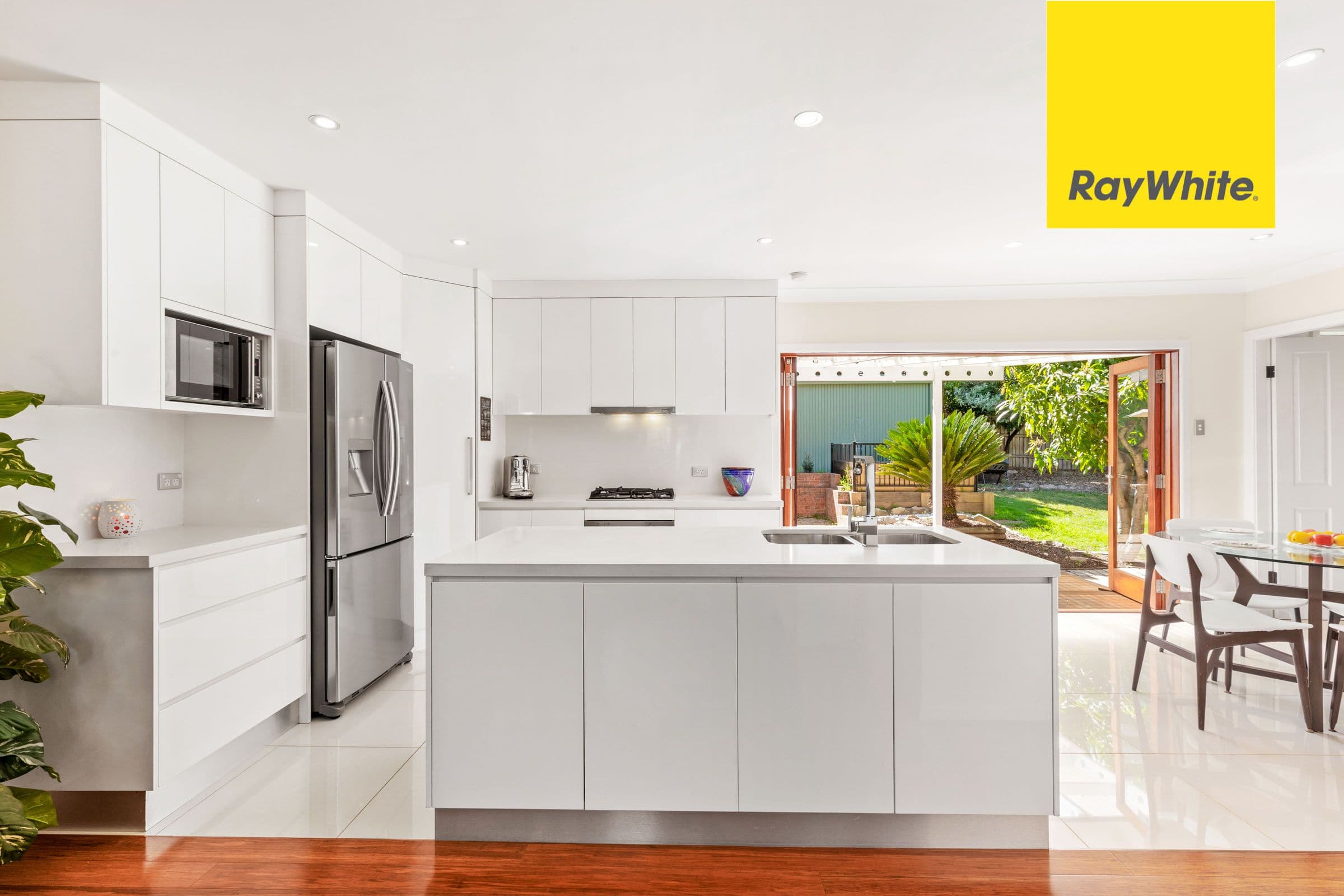 2/4 Clarendon Parade, West Footscray - Thumbnail 4