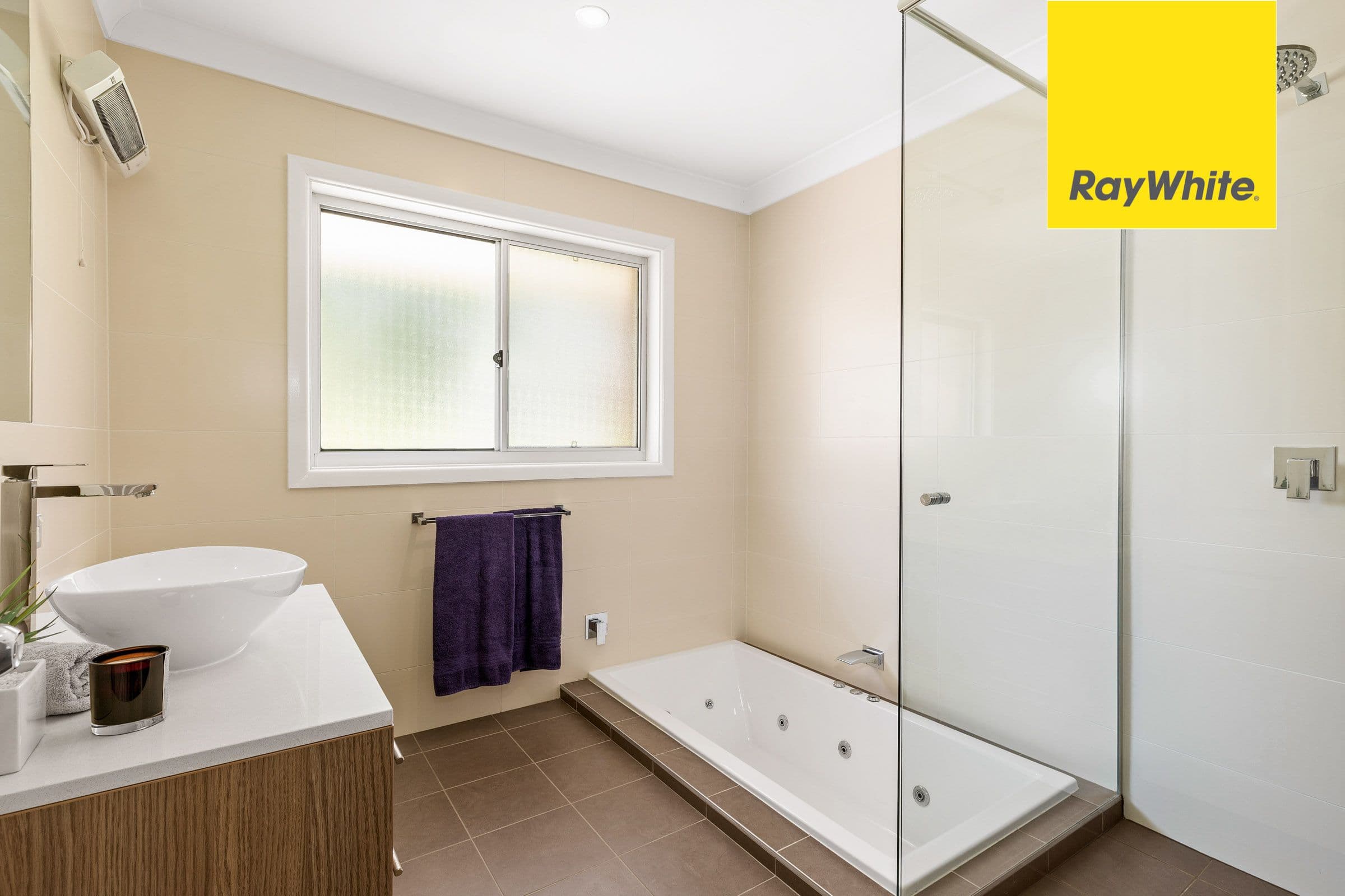 2/4 Clarendon Parade, West Footscray - Thumbnail 6