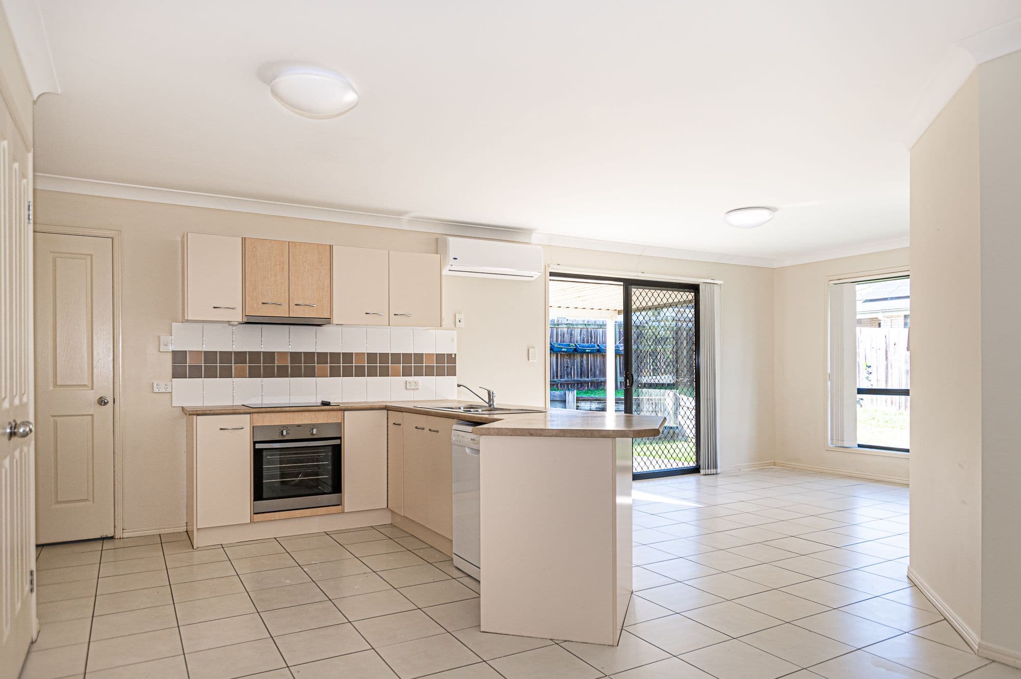38 Somerwil Crescent, Bellbird Park QLD 4300, Bellbird Park - Thumbnail 8