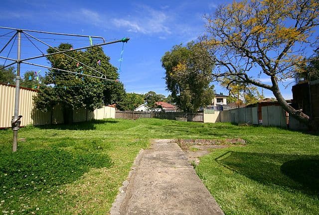 26 Daphne Avenue, BANKSTOWN NSW 2200, Bankstown - Thumbnail 5