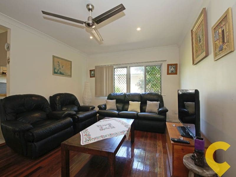 115 Hoskins Street, Sandgate - Thumbnail 6