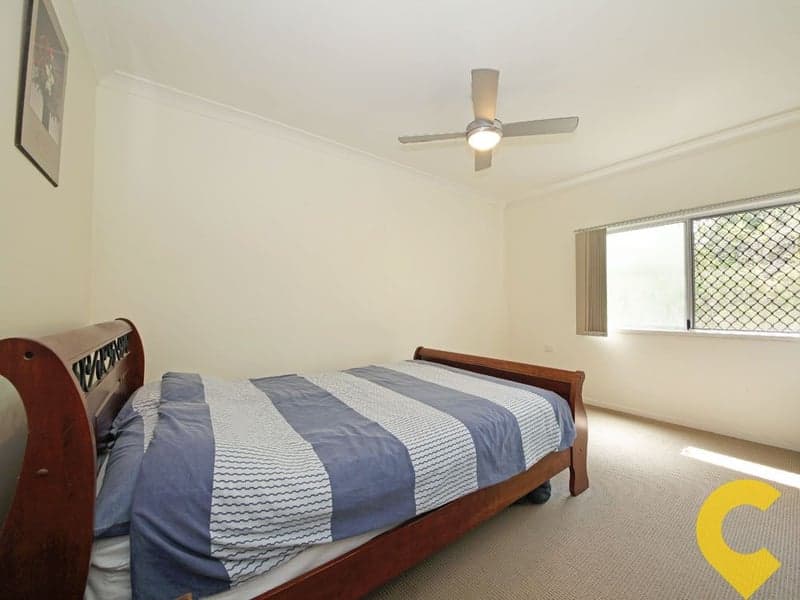 115 Hoskins Street, Sandgate - Thumbnail 8