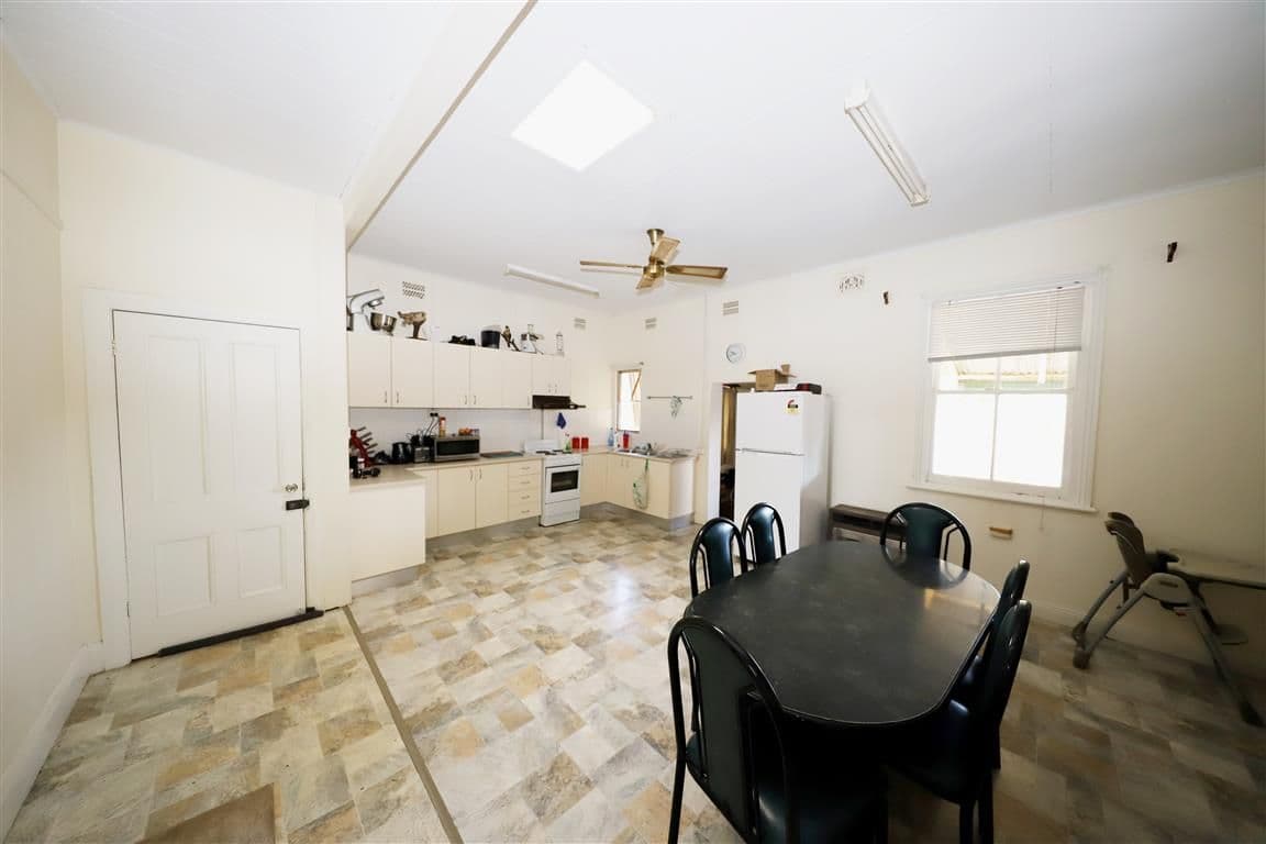 7 Capper Street, Tumut - Thumbnail 2