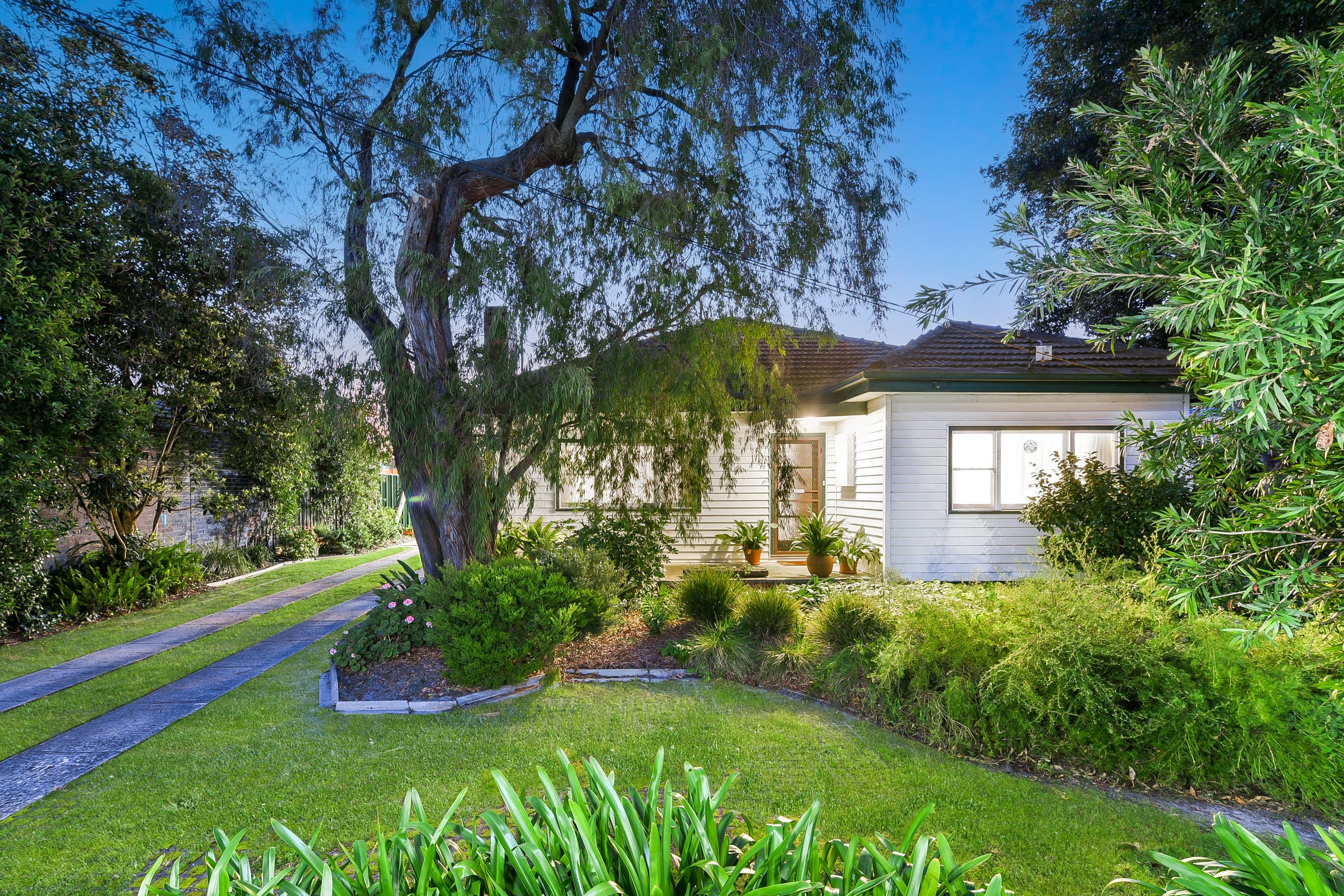 9 Dover Street, Oakleigh East VIC 3166, Oakleigh East - Image 1