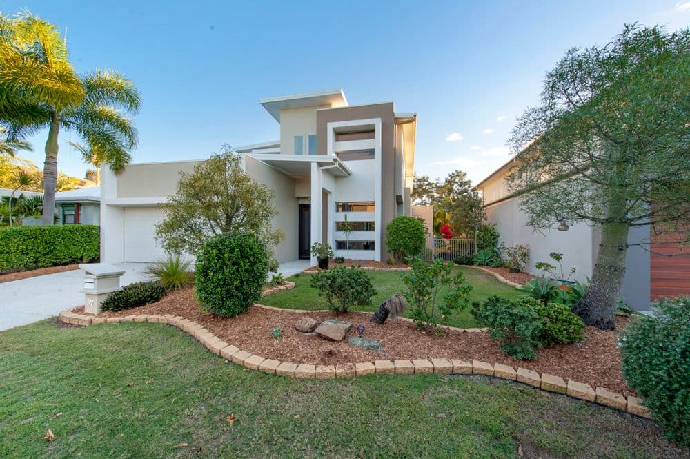 37 Lakelands Drive, Merrimac QLD 4226, Merrimac - Thumbnail 2