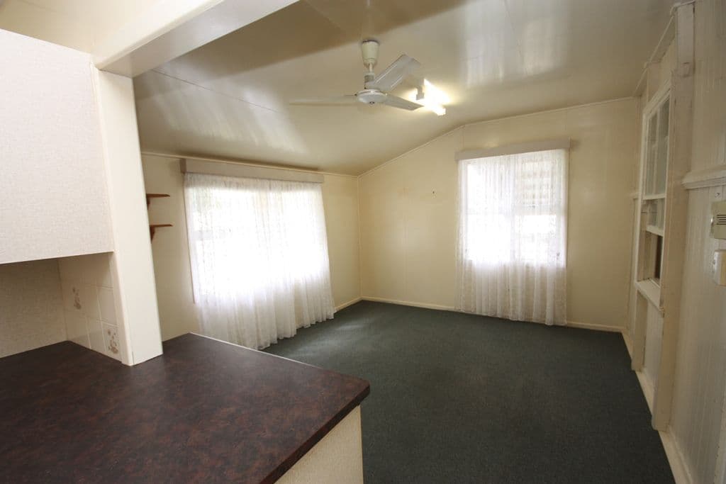 70 Malakoff Street, BILOELA QLD 4715, Biloela - Thumbnail 3