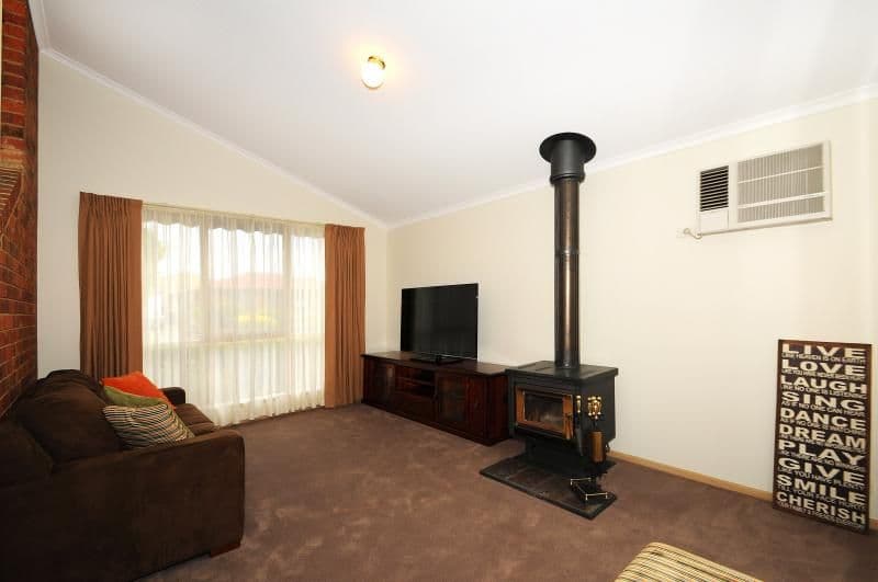 41 Carrington Crescent, Carrum Downs VIC 3201, Carrum Downs - Thumbnail 4