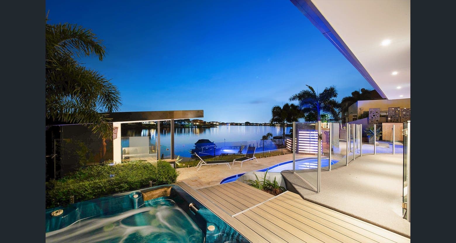 28 Port Jackson Boulevard, Clear Island Waters QLD 4226, Clear Island Waters - Thumbnail 2