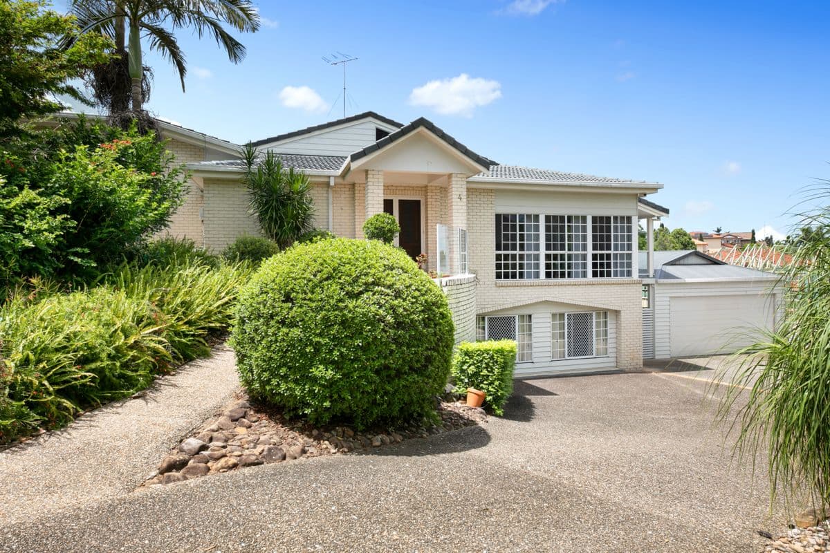 4 Moncrieff Court, Mount Ommaney QLD 4074, Mount Ommaney - Image 1