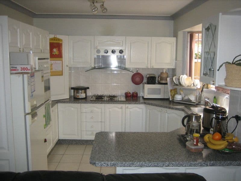 17 Guthrie Parade, Carrara, QLD, 4211, Carrara - Thumbnail 3