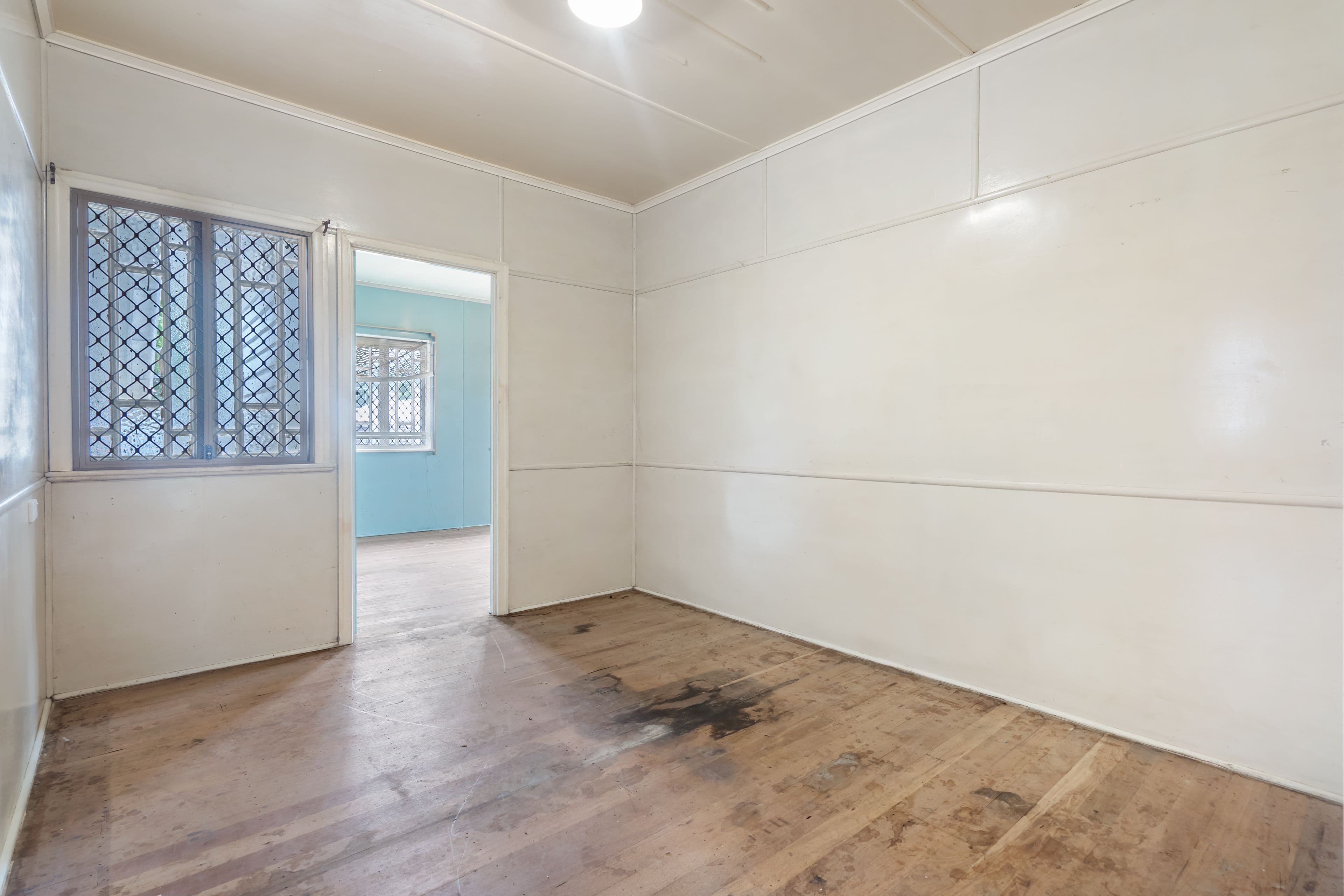 7 Larsen Street, Leichhardt QLD 4305, Leichhardt - Thumbnail 4