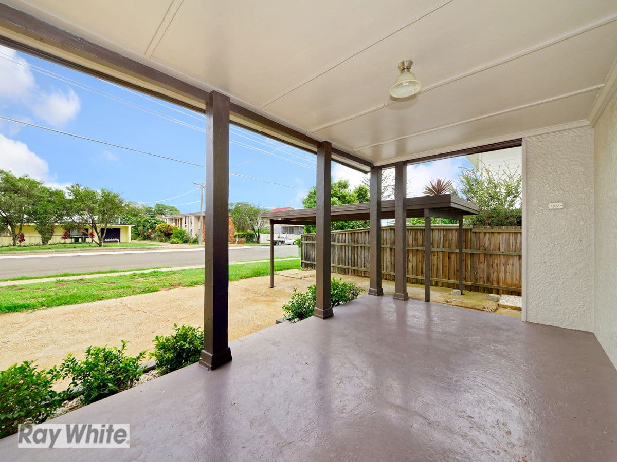 15 Griffith Road, Scarborough QLD 4020, Scarborough - Thumbnail 2