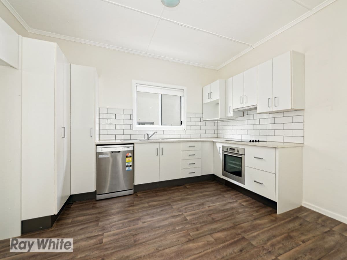 15 Griffith Road, Scarborough QLD 4020, Scarborough - Thumbnail 5