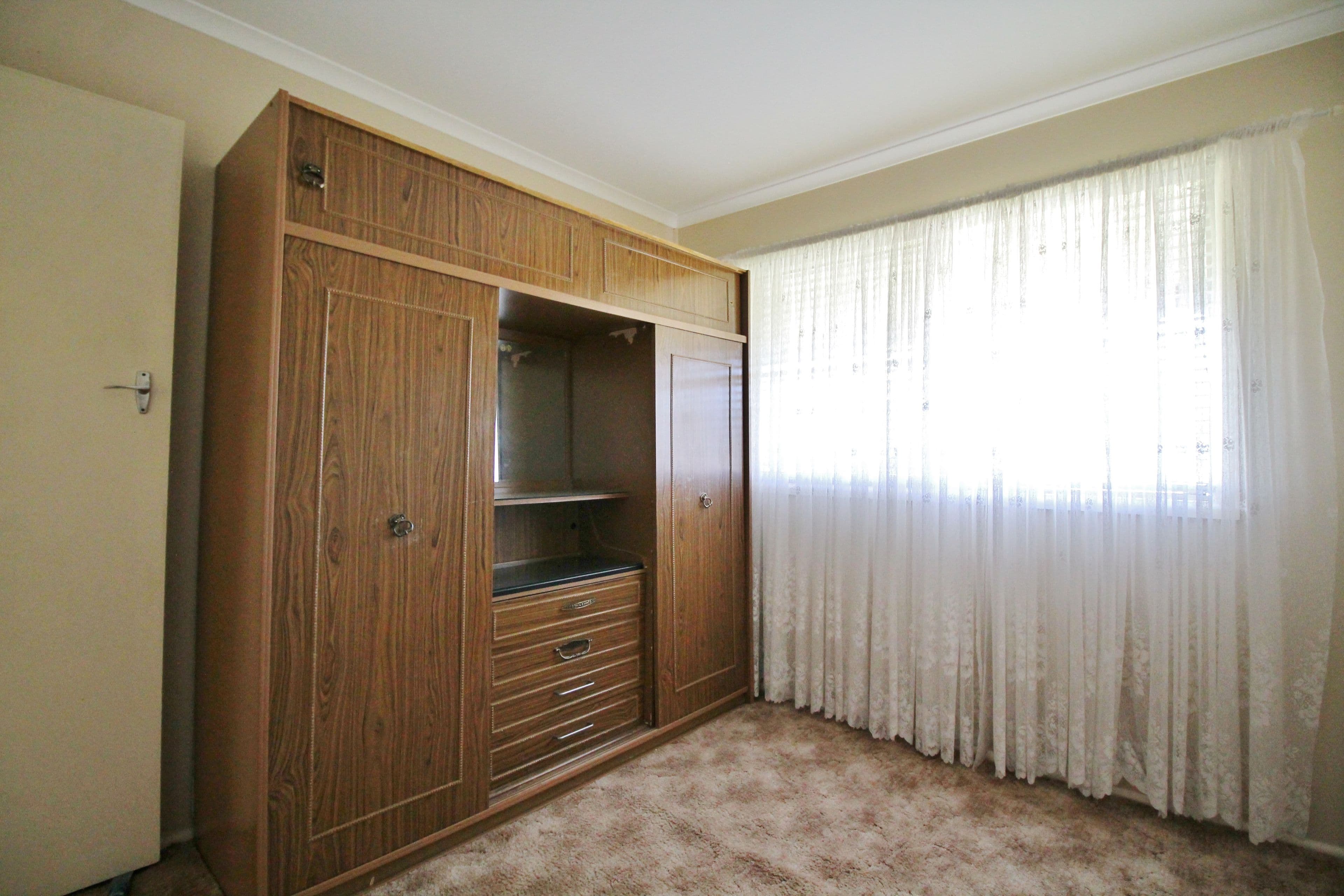 31 Blackett Avenue, Young NSW 2594, Young - Thumbnail 7