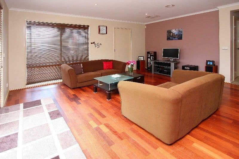 17 Heysen Park Way, CAROLINE SPRINGS VIC 3023, Caroline Springs - Thumbnail 4