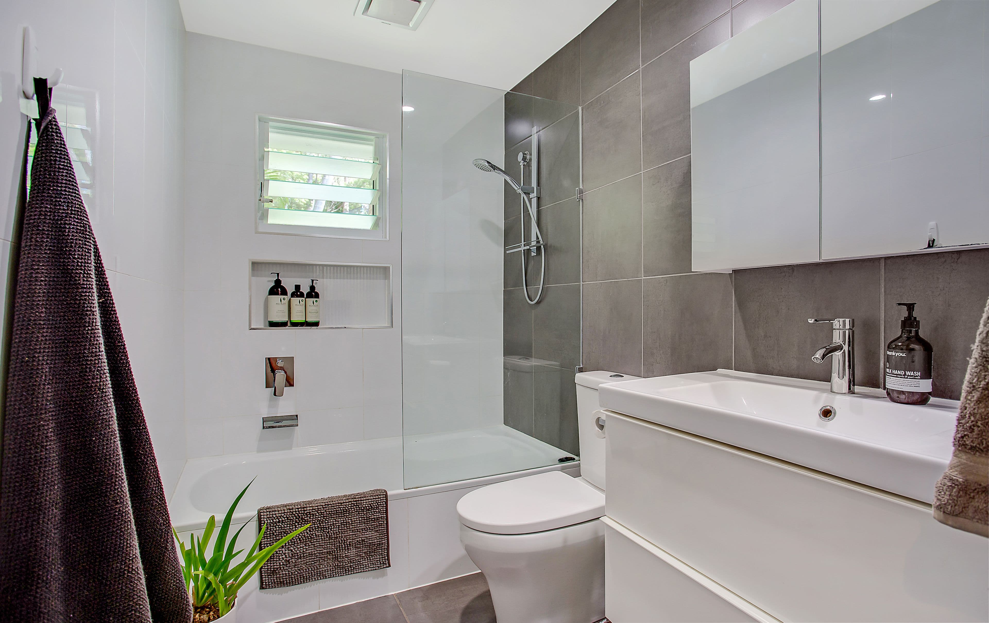 51 Ware Drive, Currumbin Waters QLD 4223, Currumbin Waters - Thumbnail 7