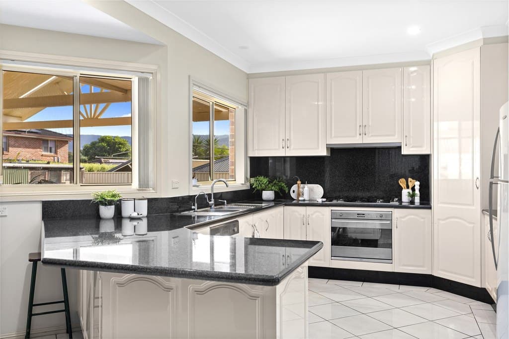 27 Kariewood Circuit, Horsley - Thumbnail 4