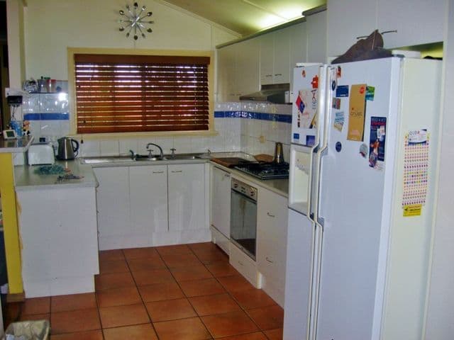 39 Nineteenth Avenue, PALM BEACH QLD 4221, Palm Beach - Thumbnail 4