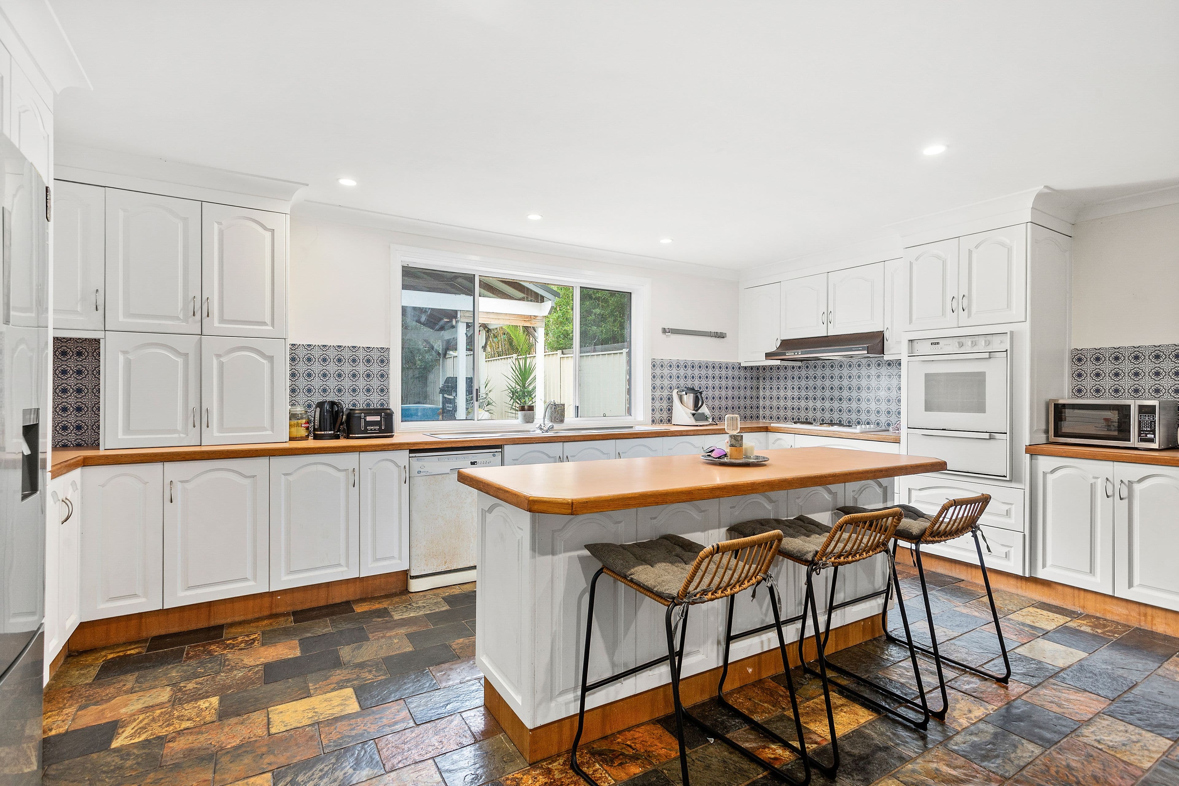11 Raleigh Street, Albion Park NSW 2527, Albion Park - Thumbnail 2