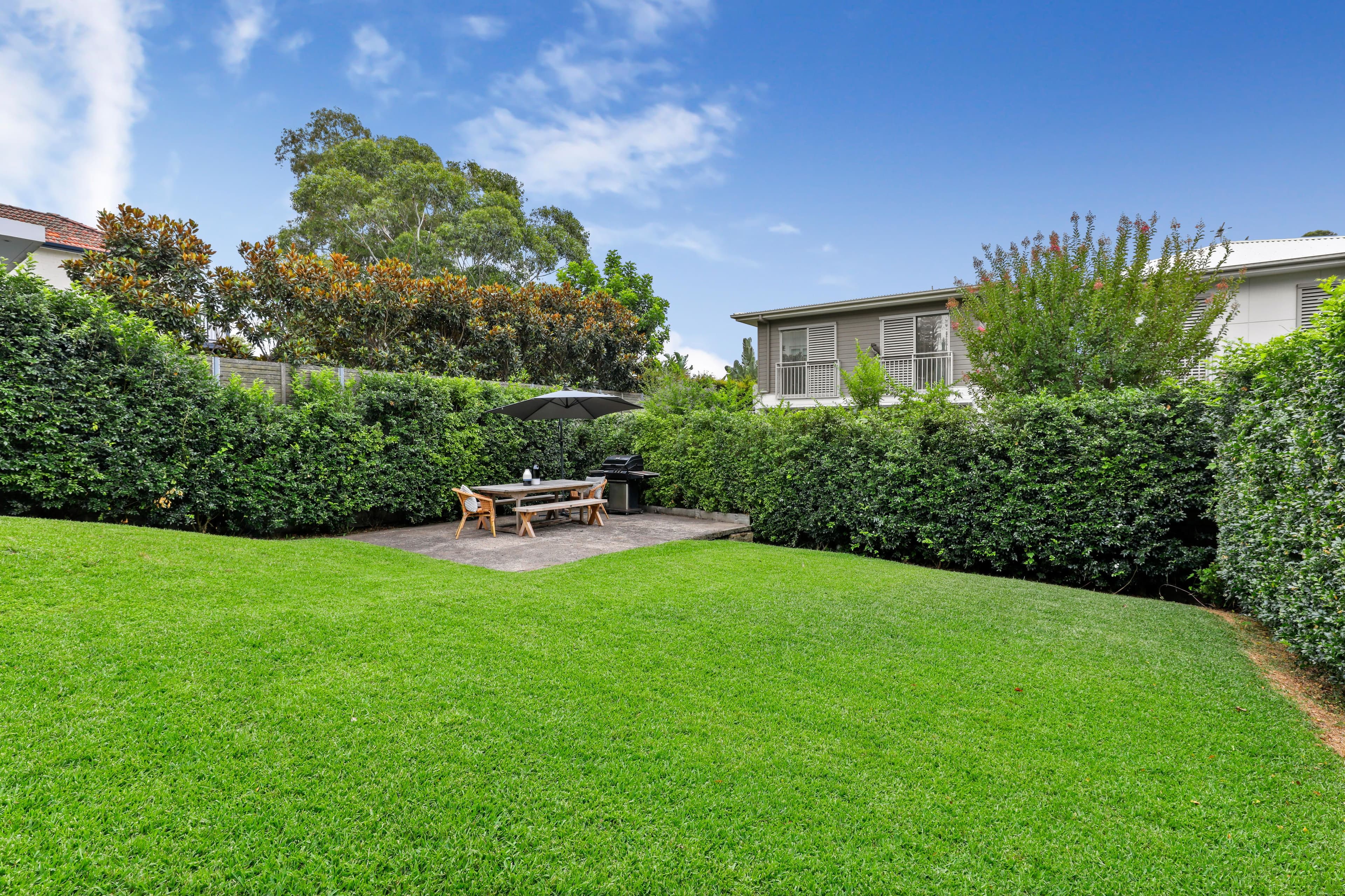 27 Remuera Street, Willoughby - Thumbnail 2