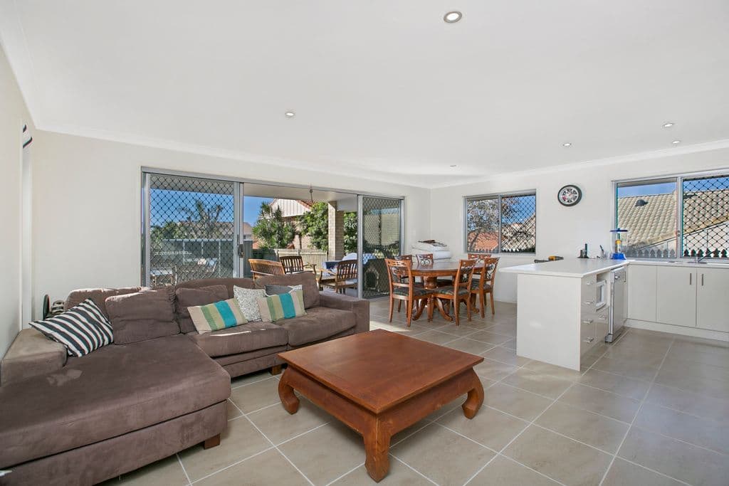 14 Arthur Street, ORMISTON QLD 4160, Ormiston - Thumbnail 2