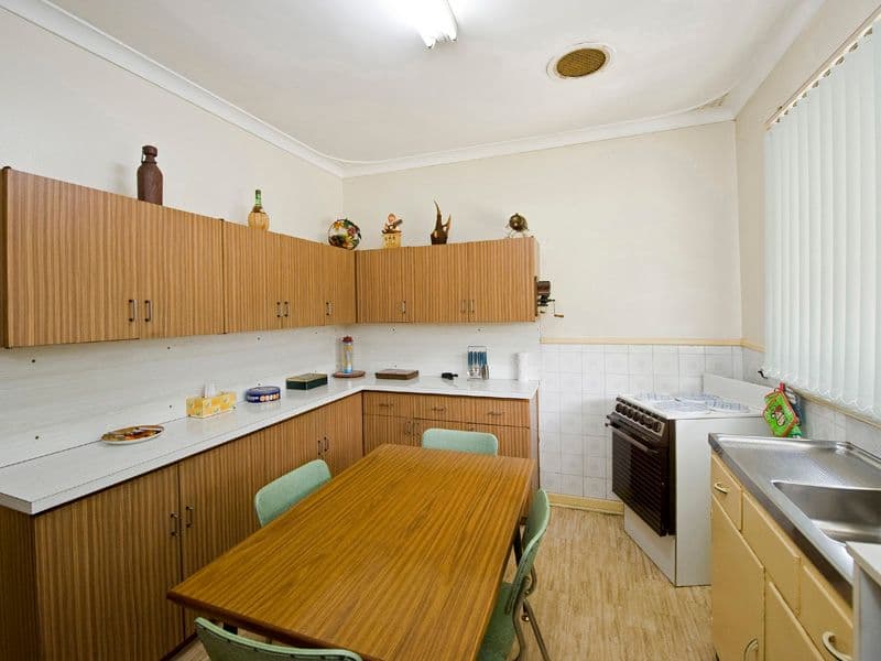 154 Coolgardie Avenue, REDCLIFFE WA 6104, Redcliffe - Thumbnail 2
