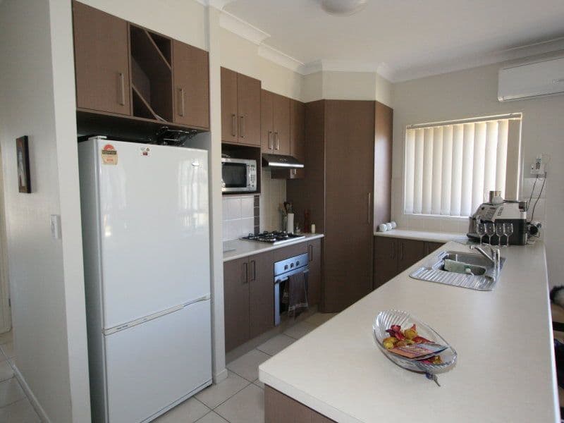 68 Maidenwell  Road, Ormeau QLD 4208, Ormeau - Thumbnail 2