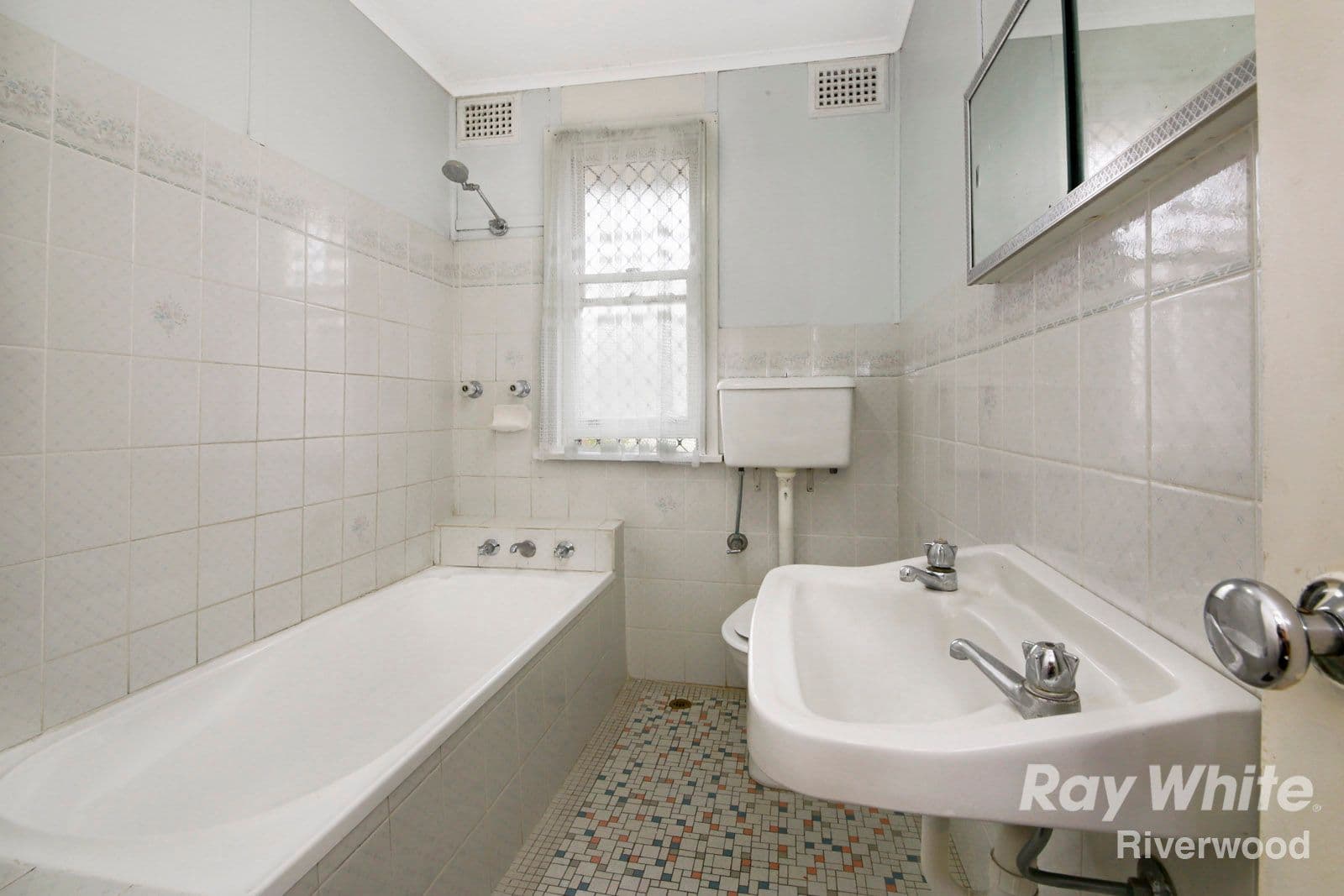 2 Kentucky Road, Riverwood NSW 2210, Riverwood - Thumbnail 7