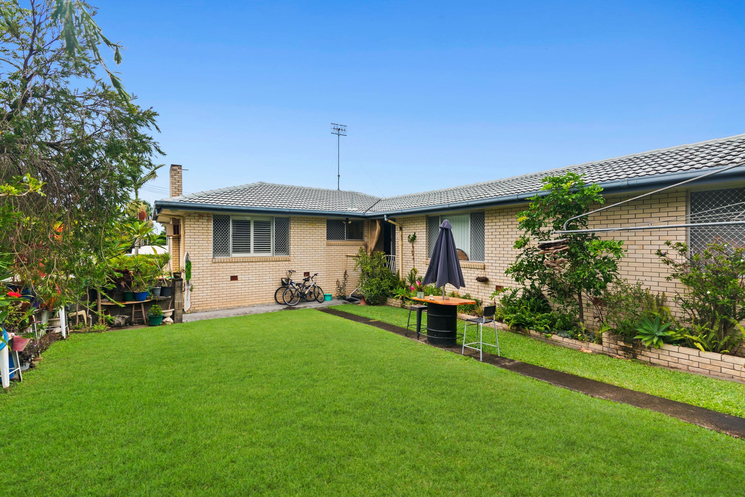 20 Chaffey Street, Tugun QLD 4224, Tugun - Thumbnail 2
