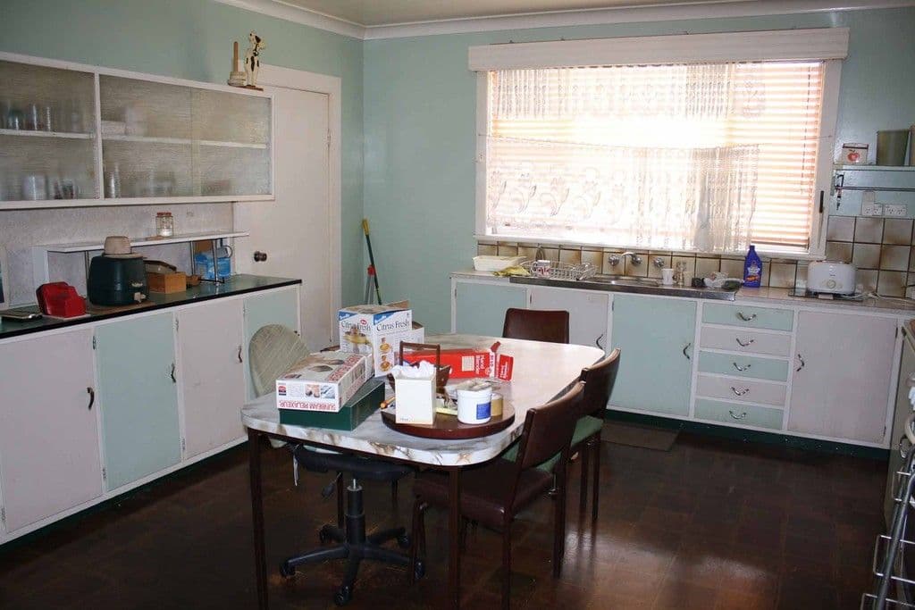 27 Mossman Street, GLEN INNES NSW 2370, Glen Innes - Thumbnail 2