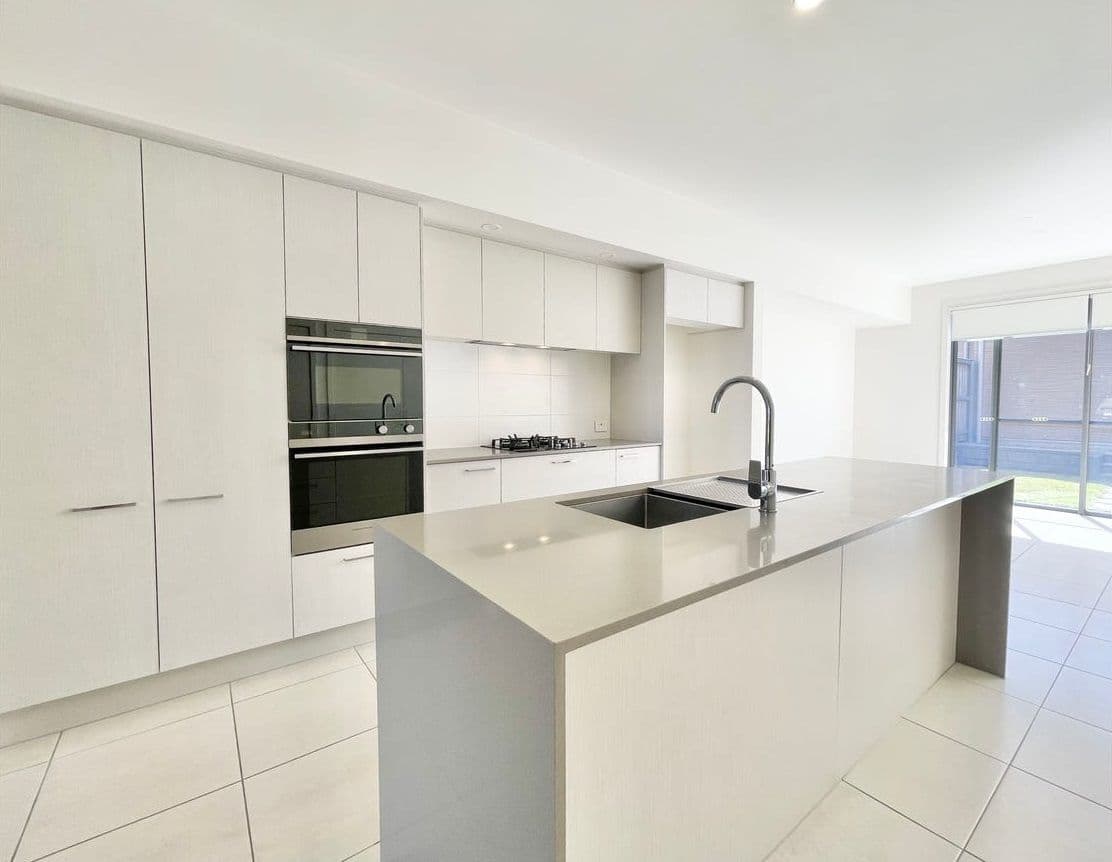 29 Fairbank Drive, GLEDSWOOD HILLS NSW 2557, Gledswood Hills - Thumbnail 3