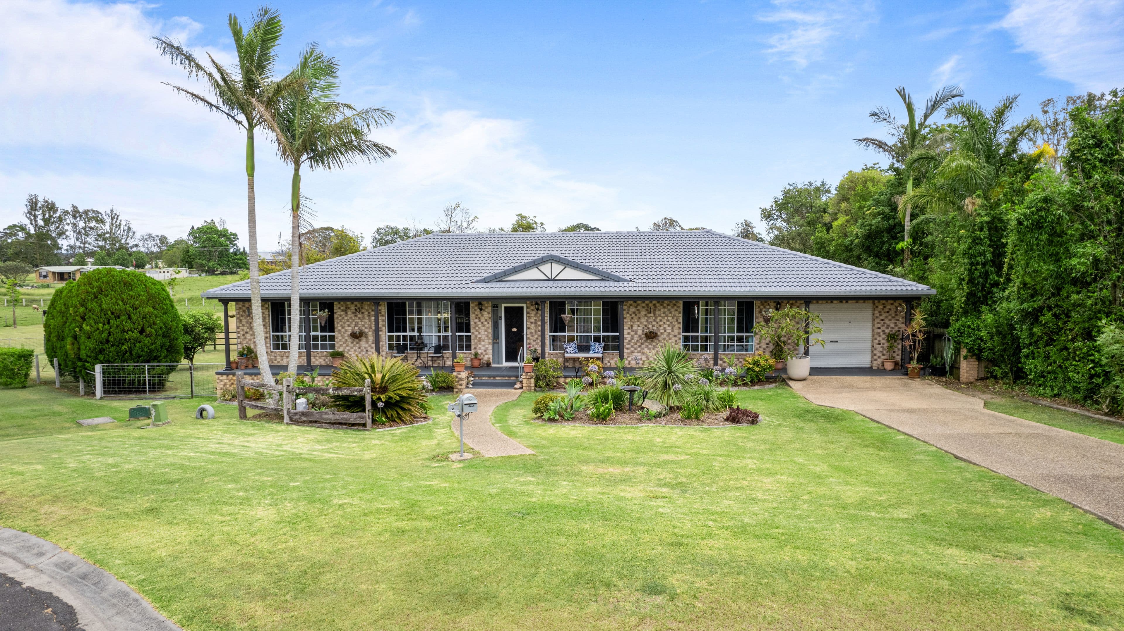 26 Bingara Avenue, Dapto, Junction Hill - Image 1