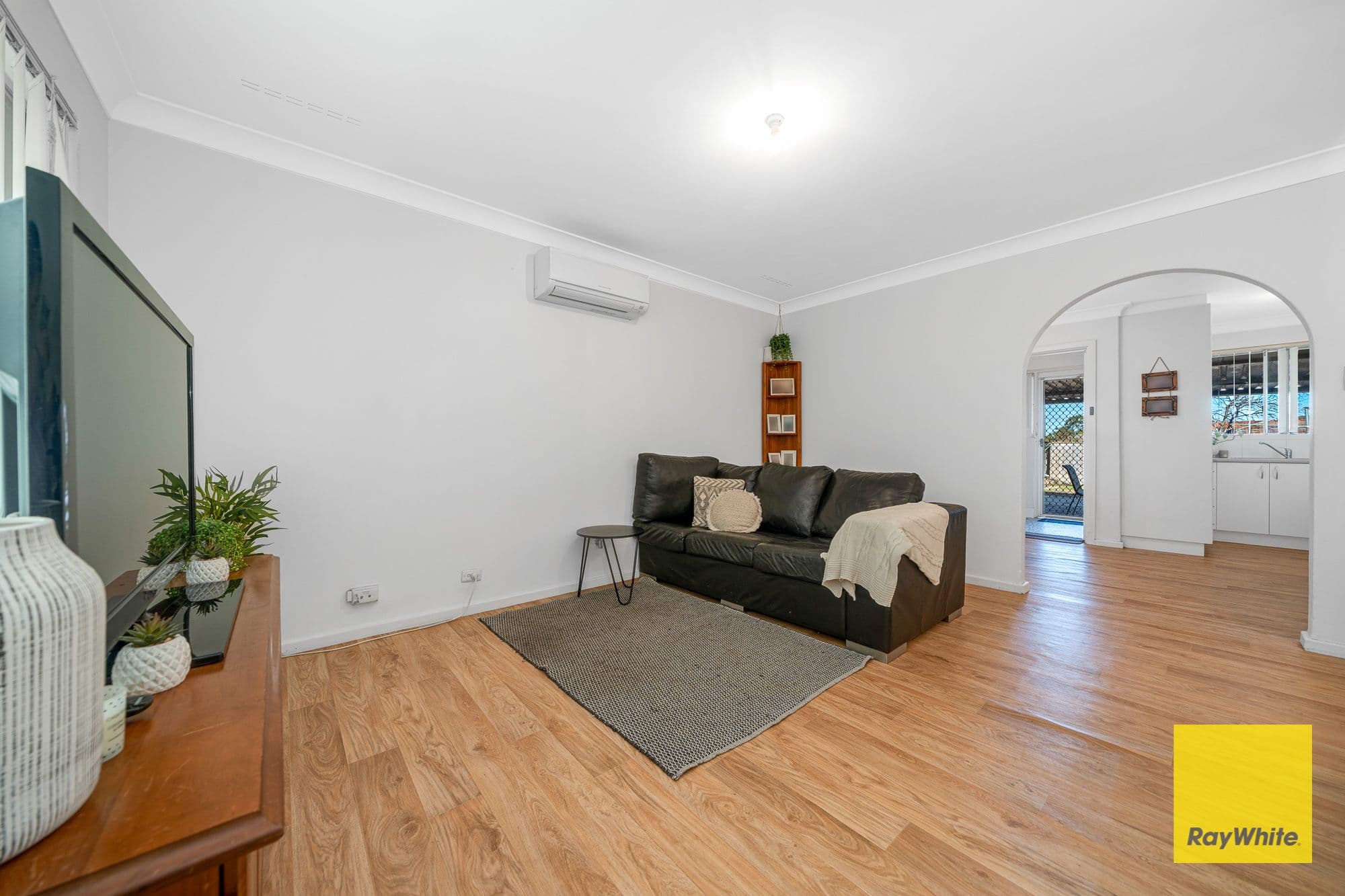 17 Brecknock Way, Girrawheen WA 6064, Girrawheen - Thumbnail 2