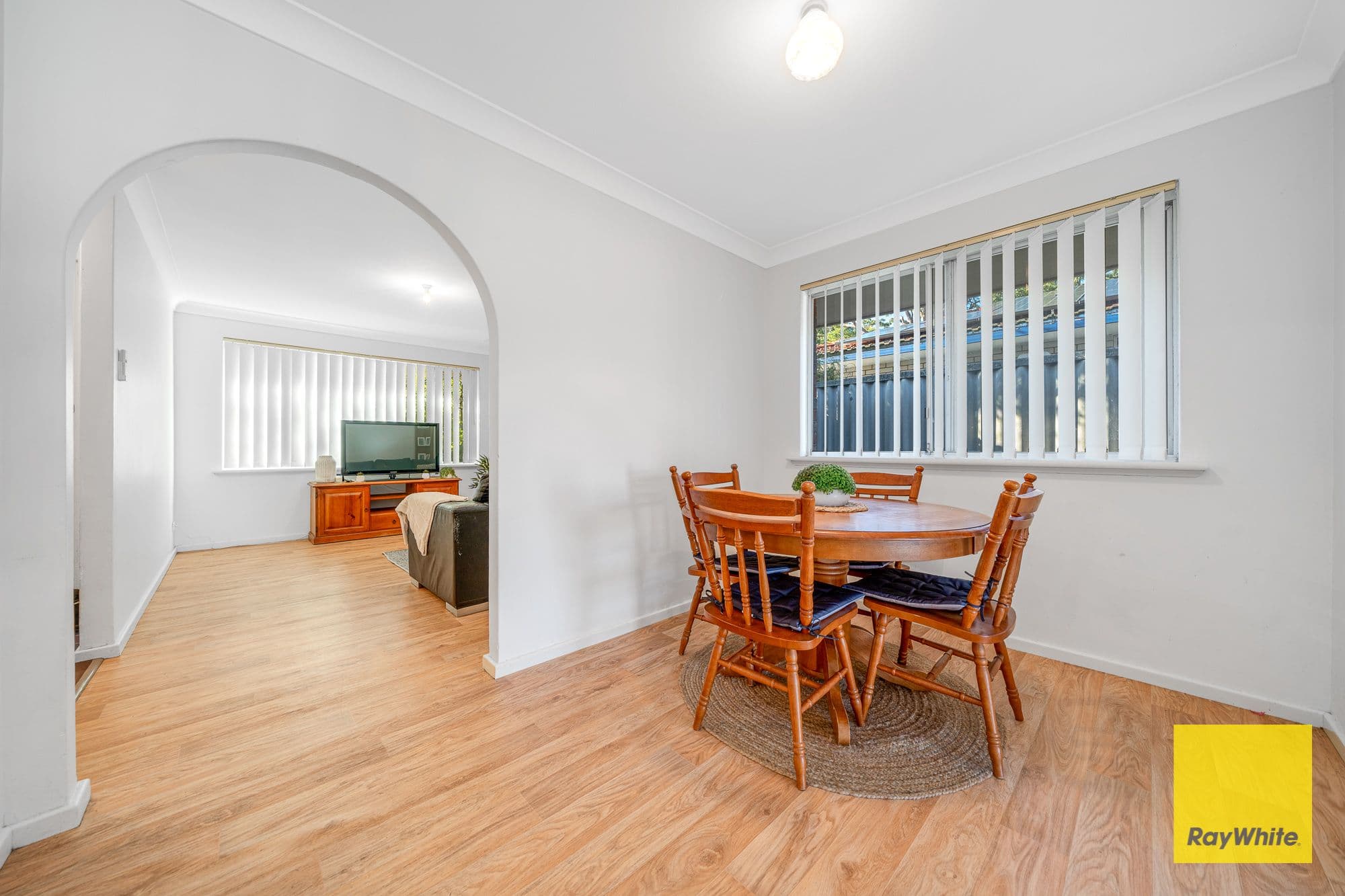 17 Brecknock Way, Girrawheen WA 6064, Girrawheen - Thumbnail 4