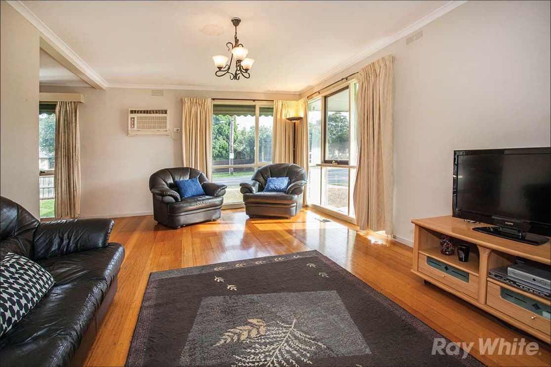 115 Tiverton Drive, Mulgrave VIC 3170, Mulgrave - Thumbnail 2